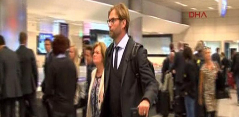 (Picture) Liverpool target Jurgen Klopp arrives in Istanbul to hold talks with Fenerbahce