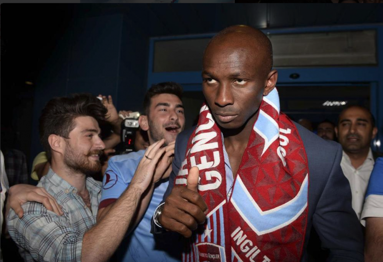 Former QPR midfielder Stephane M'bia leaves Turkey after failing to agree deal with Trabzonspor