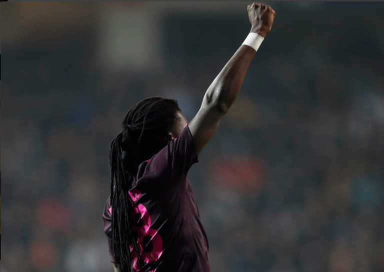 Photo: Gomis joins Man United star in making a stand against slavery in Libya