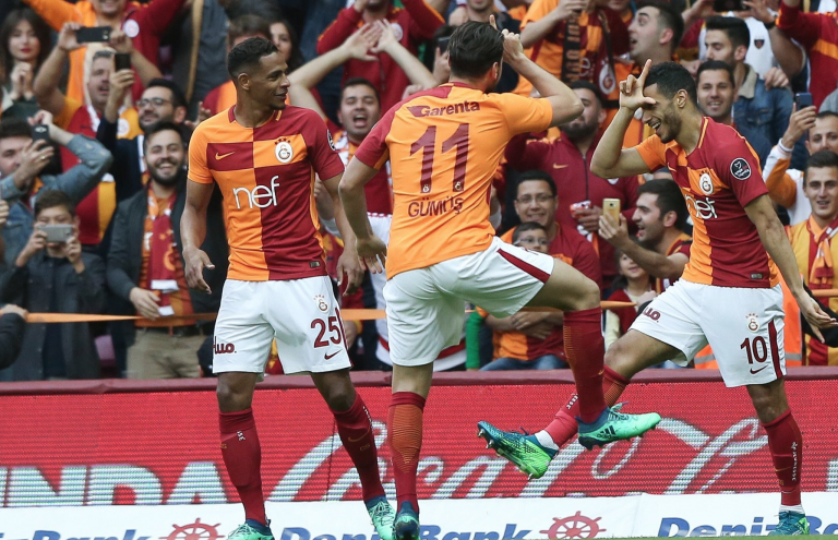 Photo: Galatasaray Stars Celebrate Goal With Fortnite ‘Take The L’ Dance Celebration