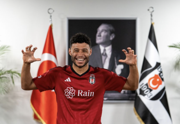 Leicester City & Wolves Interested in Oxlade-Chamberlain Who Wants Premier League Return