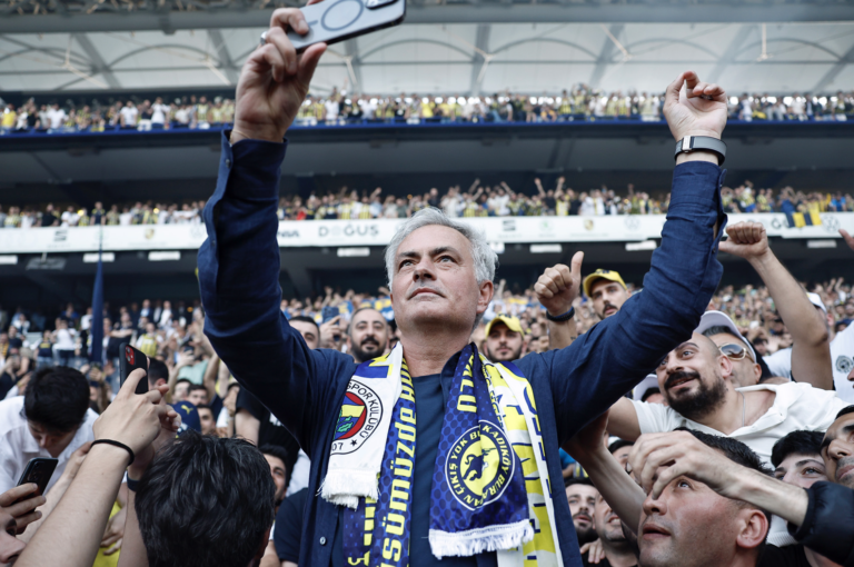 Man United vs Fenerbahce – Preview: Mourinho Returns to Old Trafford for Europa League Clash