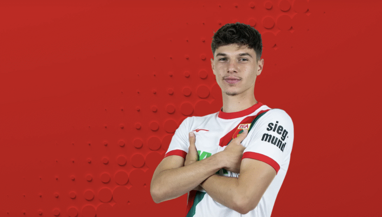 Race Heats Up for Augsburg Star Mert Komur: Premier League and Bundesliga Giants Circle Turkish Talent